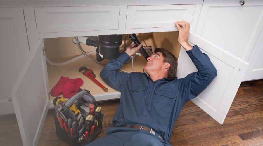 Local water heater installation in Edinburg, IL